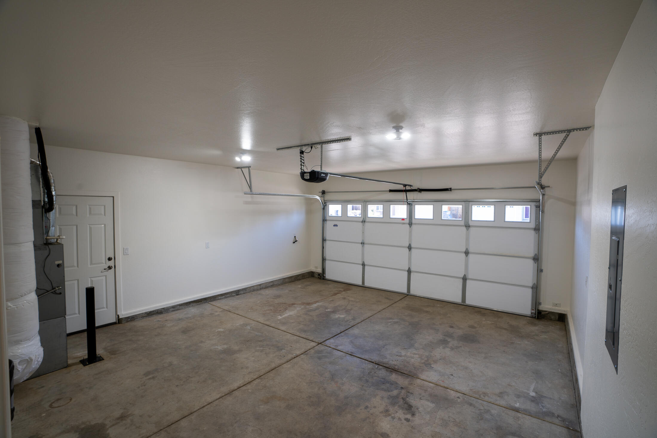 Single Family Residence in Medford OR 2331 Lillian Street 19.jpg