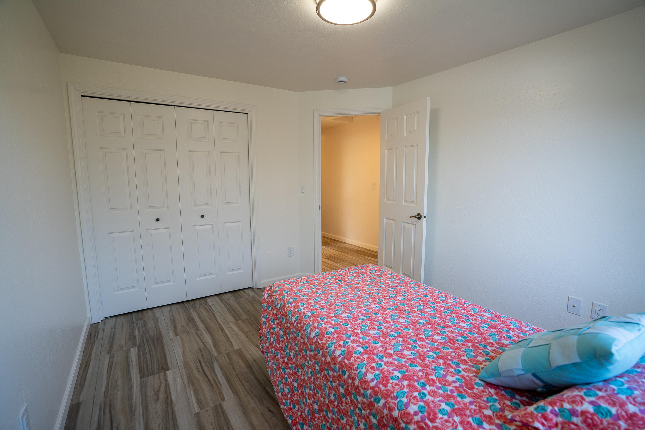 Single Family Residence in Medford OR 2331 Lillian Street 16.jpg