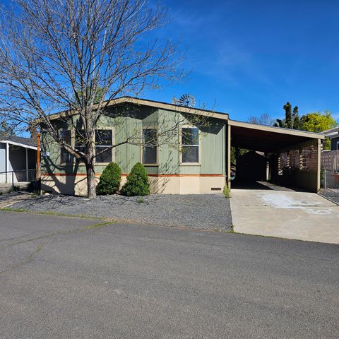 Mobile Home in Klamath Falls OR 4647 Winter Avenue #SPC 45.jpg