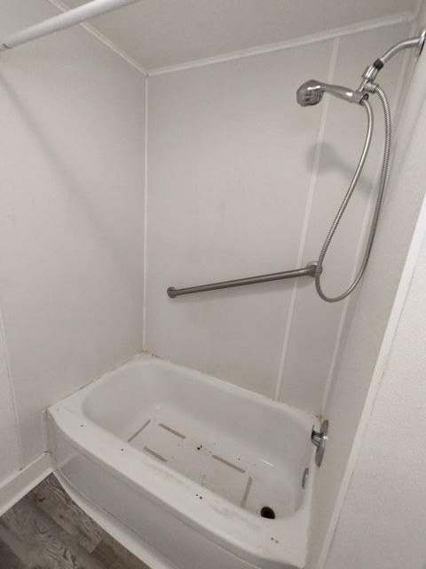 Multi Family in Klamath Falls OR 356 Division Street 5.jpg