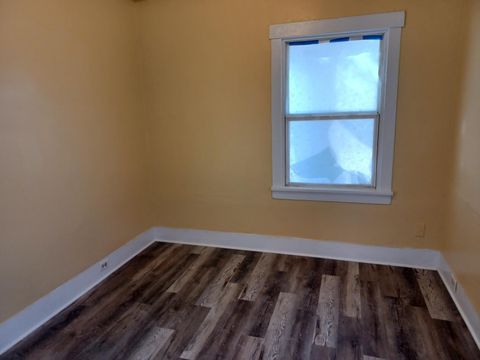 Multi Family in Klamath Falls OR 356 Division Street 15.jpg