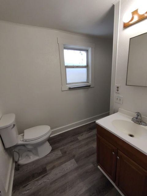 Multi Family in Klamath Falls OR 356 Division Street 4.jpg