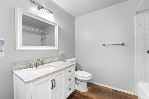 Single Family Residence in Grants Pass OR 962 E Jones Creek Road 8.jpg