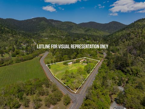 Single Family Residence in Grants Pass OR 962 E Jones Creek Road 27.jpg