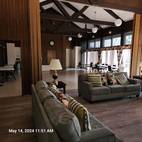 Mobile Home in Grants Pass OR 882 Roguelea Lane 28.jpg