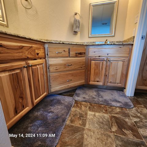 Mobile Home in Grants Pass OR 882 Roguelea Lane 6.jpg