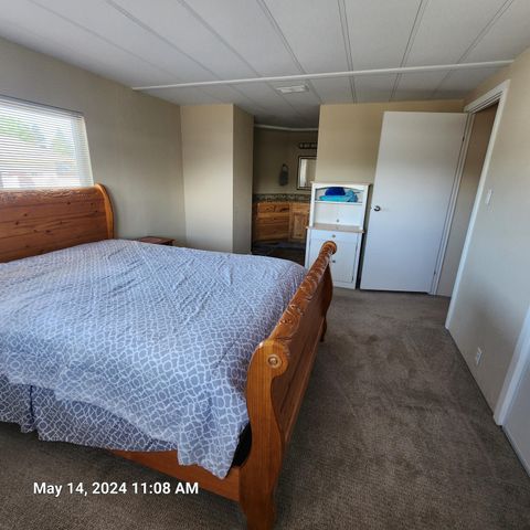 Mobile Home in Grants Pass OR 882 Roguelea Lane 8.jpg