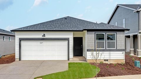 Single Family Residence in Medford OR 519 Dawn Court Ct.jpg