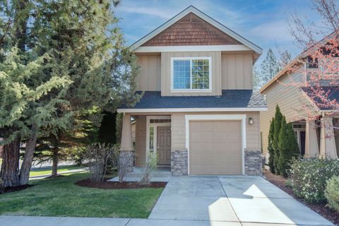 Single Family Residence in Bend OR 61282 Huckleberry Place.jpg