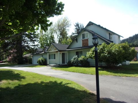 Single Family Residence in Rogue River OR 5980 Foothill Boulevard.jpg