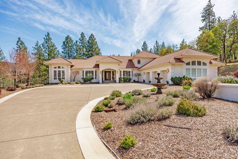 Single Family Residence in Medford OR 7230 Pine Ridge Drive.jpg
