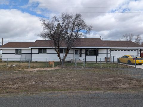 Single Family Residence in Malin OR 2234 4th Street.jpg