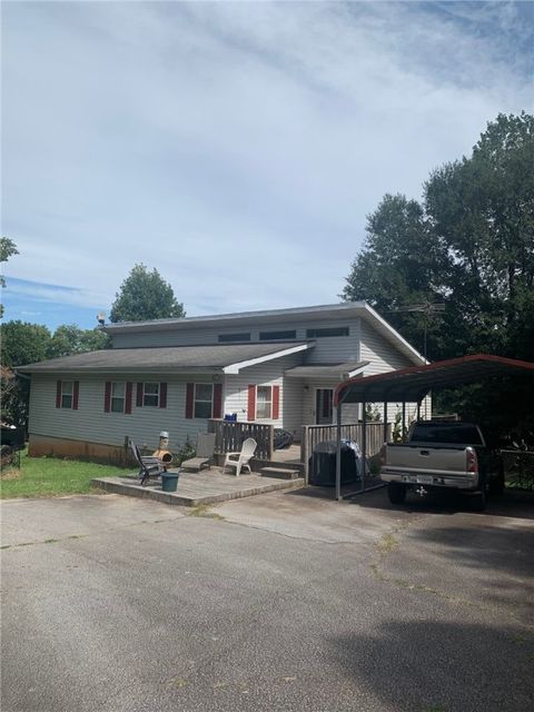Single Family Residence in Walhalla SC 205 West Park Drive.jpg