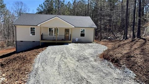 Single Family Residence in Walhalla SC 110 Ledbetter Lane.jpg