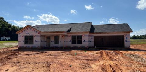 Single Family Residence in Gaffney SC 129 Worthmore Drive.jpg