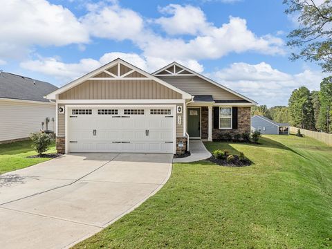 Single Family Residence in Spartanburg SC 735 Sweet Sage Lane.jpg