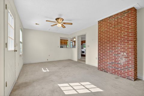 Single Family Residence in Campobello SC 225 Scenic Avenue 11.jpg
