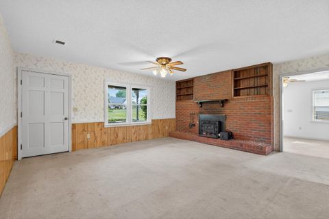 Single Family Residence in Campobello SC 225 Scenic Avenue 2.jpg