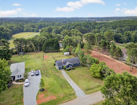 Single Family Residence in Campobello SC 225 Scenic Avenue 33.jpg