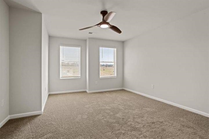Townhouse in Spartanburg SC 1046 Port Harbor Court 15.jpg