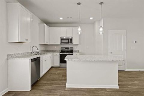 Townhouse in Spartanburg SC 1046 Port Harbor Court 5.jpg