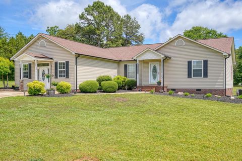 Single Family Residence in Campobello SC 103 Cheyenne Ridge Trail.jpg