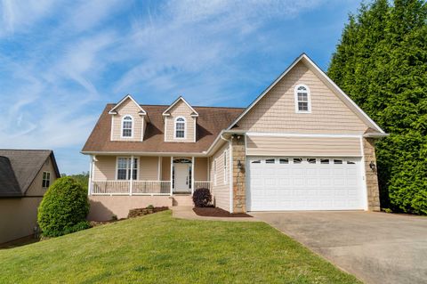 Single Family Residence in Campobello SC 112 Royal Troon.jpg