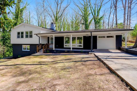 Single Family Residence in Spartanburg SC 110 Hillbrook Drive.jpg