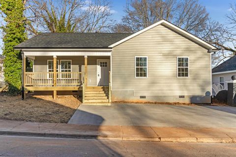 Single Family Residence in Spartanburg SC 467 Breeze Street.jpg