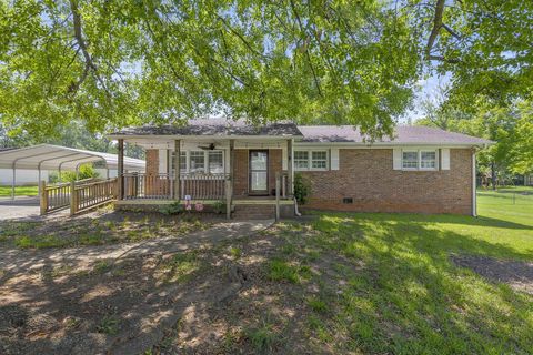 Single Family Residence in Cowpens SC 109 Crystal Dr.jpg