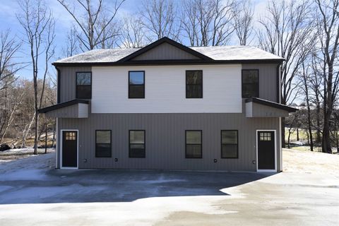 Duplex in Spartanburg SC 139 / 141 Sunnydale Circle.jpg