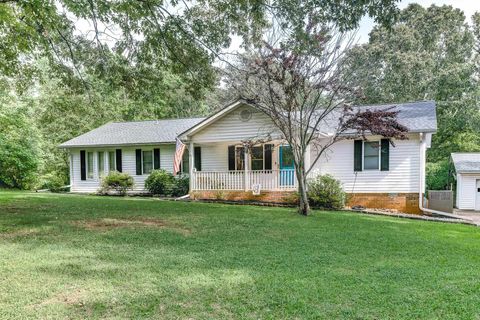 Single Family Residence in Gaffney SC 131 Laurel Lane Ln.jpg
