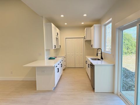 Single Family Residence in Spartanburg SC 433 Eloise Dr. Dr 5.jpg