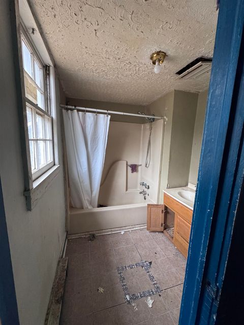 Single Family Residence in spartanburg SC 324 Northview Street 6.jpg