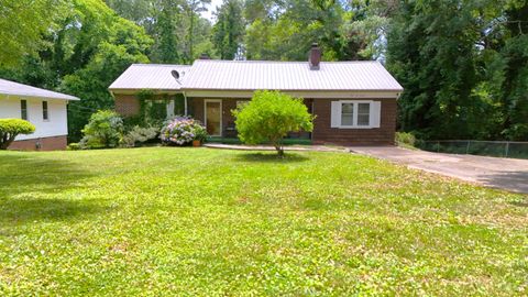 Single Family Residence in Spartanburg SC 107 Coldbrook Drive.jpg