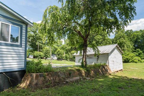 Single Family Residence in Campobello SC 114 Montgomery Street 41.jpg