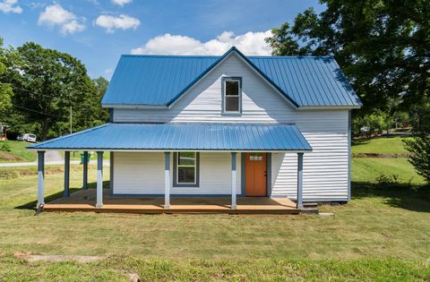 Single Family Residence in Campobello SC 114 Montgomery Street 37.jpg