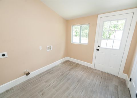 Single Family Residence in Campobello SC 114 Montgomery Street 22.jpg