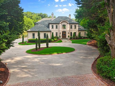 Single Family Residence in Spartanburg SC 165 Saint Andrews Drive.jpg