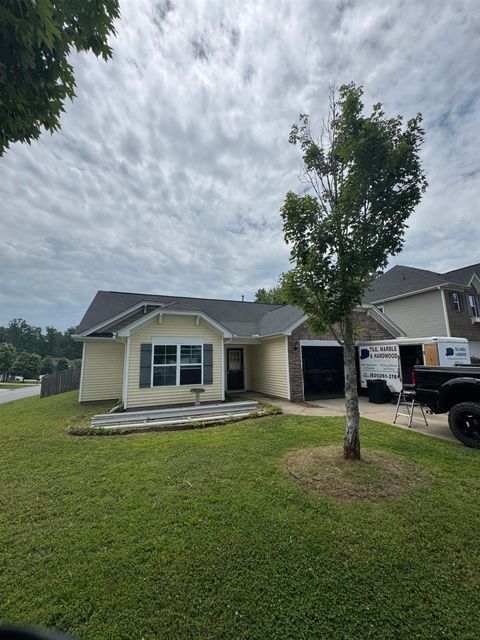 Single Family Residence in Duncan SC 344 Lansdowne Street.jpg