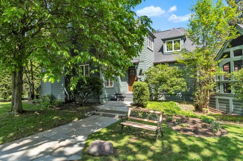 Single Family Residence in Ann Arbor Washtenaw MI 2462 N Dixboro Road.jpg