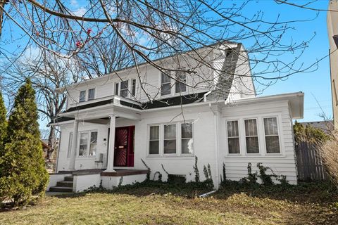 Single Family Residence in HighlandPark_Wayne MI 55 MOSS Street.jpg