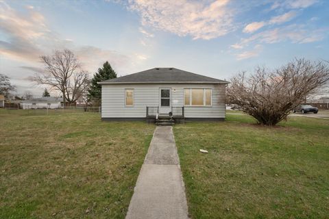 Single Family Residence in Wayne_Wayne MI 32495 TOD Avenue.jpg