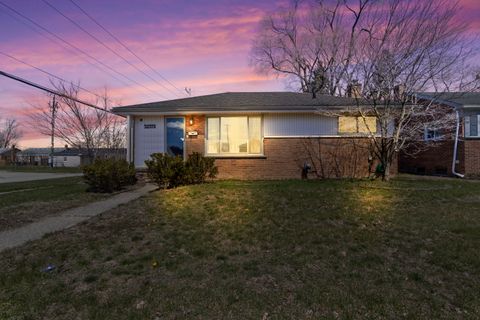 Single Family Residence in Westland_Wayne MI 32372 AVONDALE Street.jpg