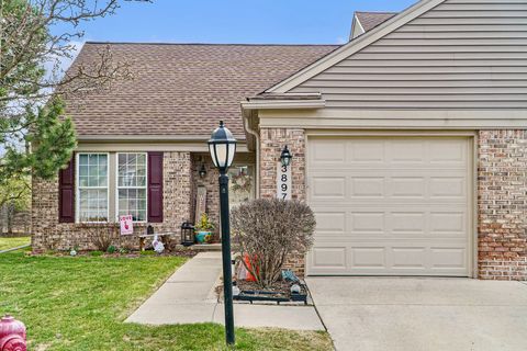 Condominium in Canton_Wayne MI 3897 HUNTERS WAY Court.jpg