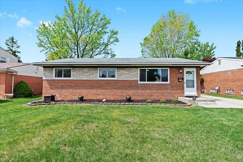 Single Family Residence in Westland Wayne MI 36600 HIVELEY Street.jpg