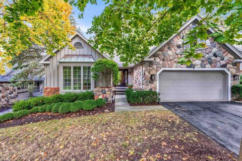 Condominium in Birmingham_Oakland MI 736 Hidden Ravines Drive #4.jpg