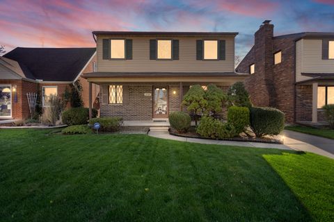 Single Family Residence in Dearborn Wayne MI 3759 BENNETT Street.jpg