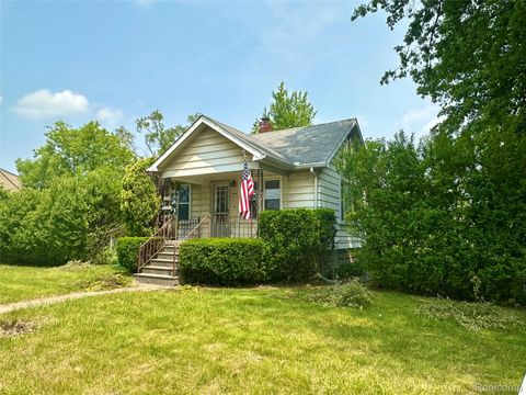 Single Family Residence in Westland MI 35232 College Street.jpg