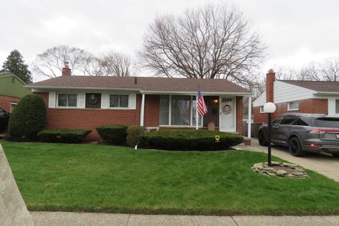 Single Family Residence in Westland_Wayne MI 7431 HARTEL Street.jpg